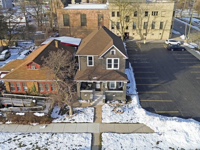 Building Photo - 1504 Hanover St