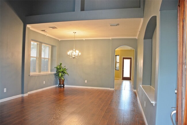 Building Photo - 12802 Mills Trail Lane