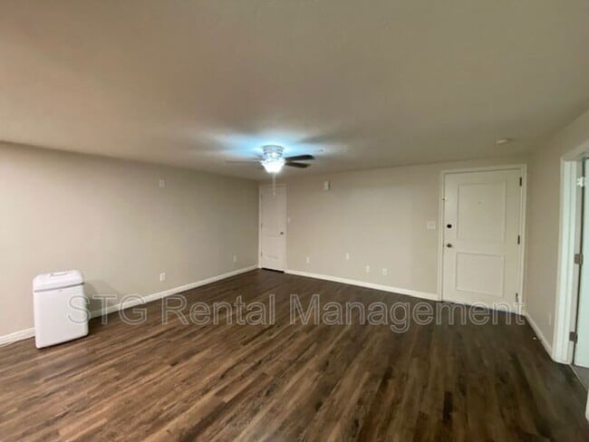 Building Photo - 145 E 500 S