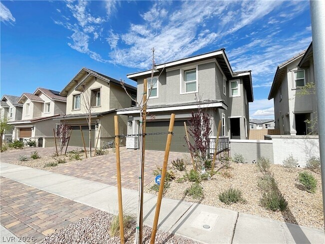 Building Photo - 8520 Little Fox St