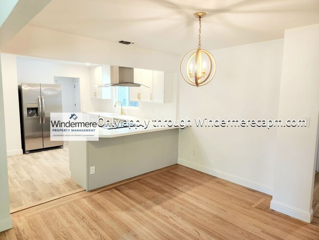 Building Photo - Fully Renovated Home in Arden Park! Availa...