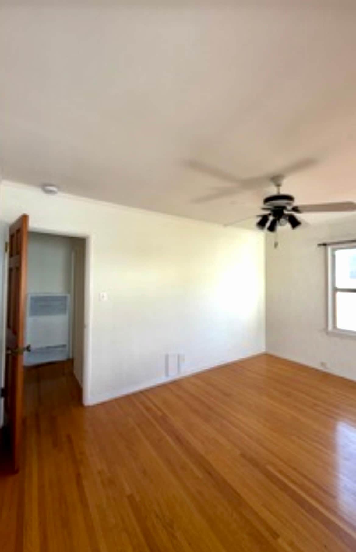 Building Photo - 6089 Cashio St