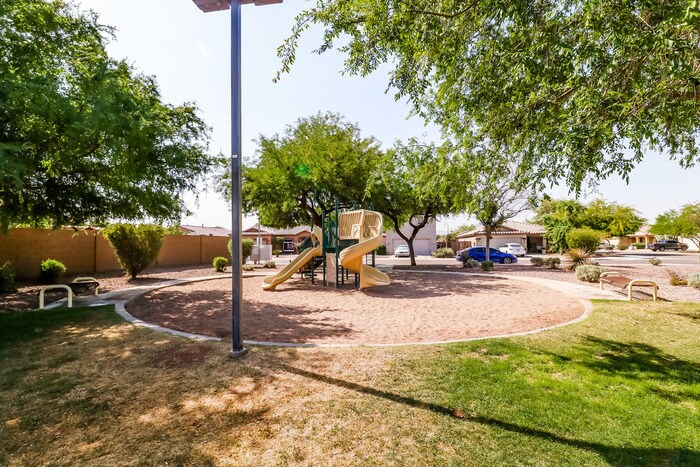 Building Photo - 2436 S 71st Dr