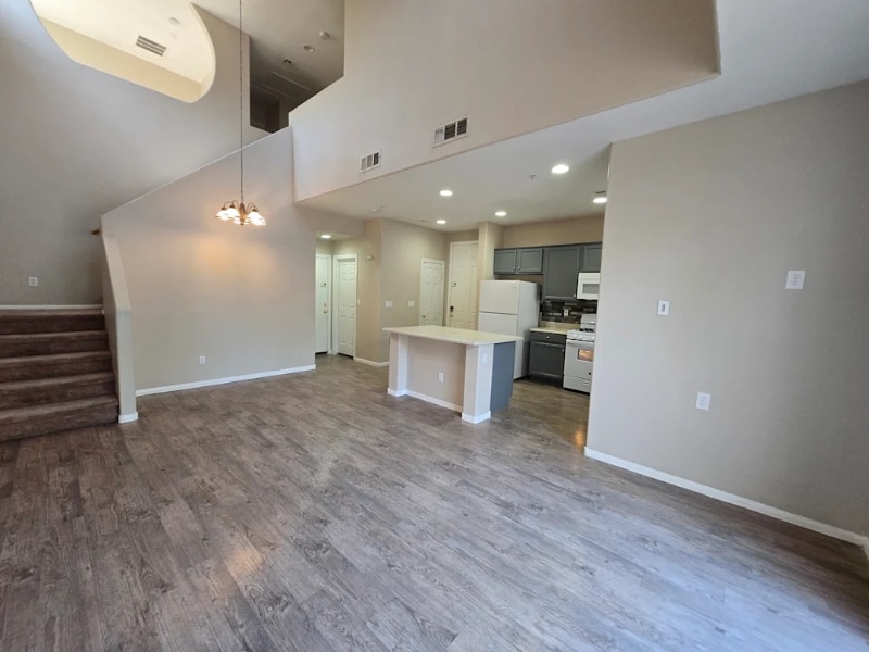 Building Photo - 747 piercey 16B Ct