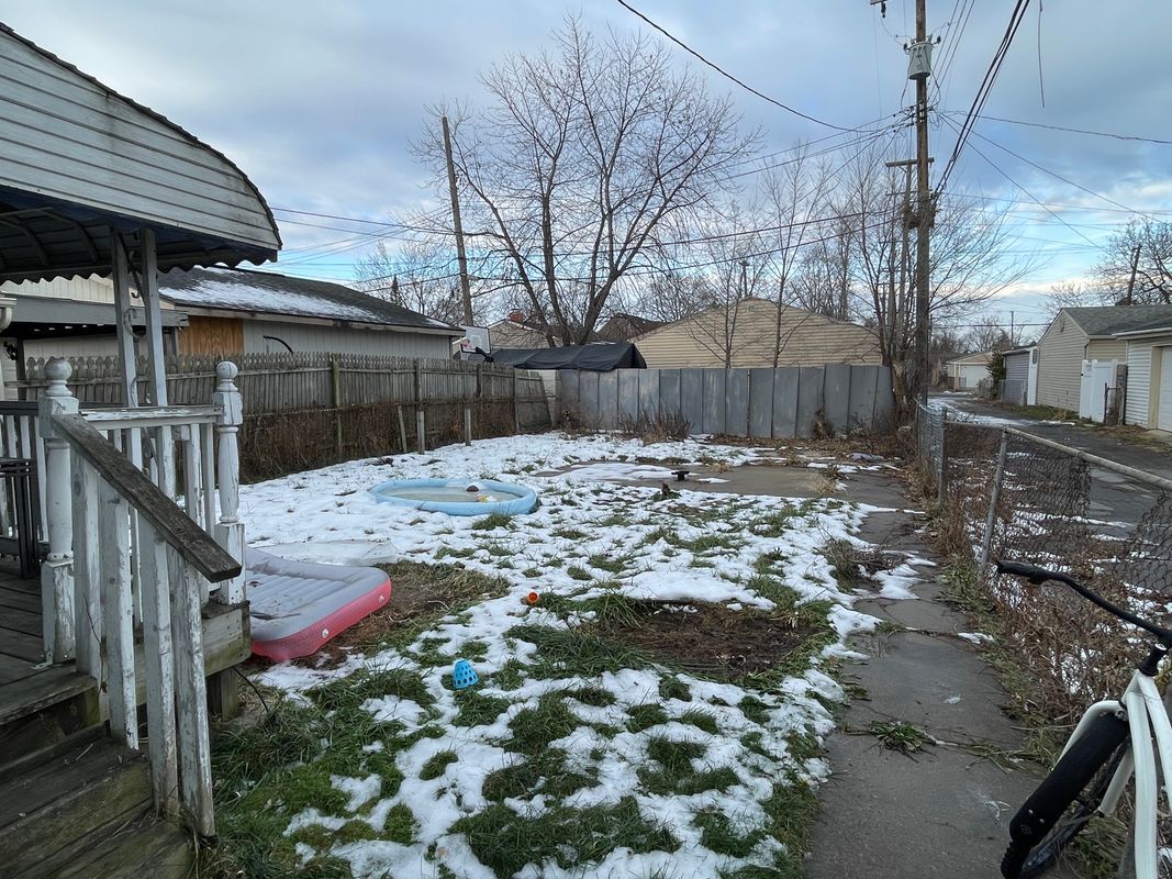 Building Photo - 4552 7th St