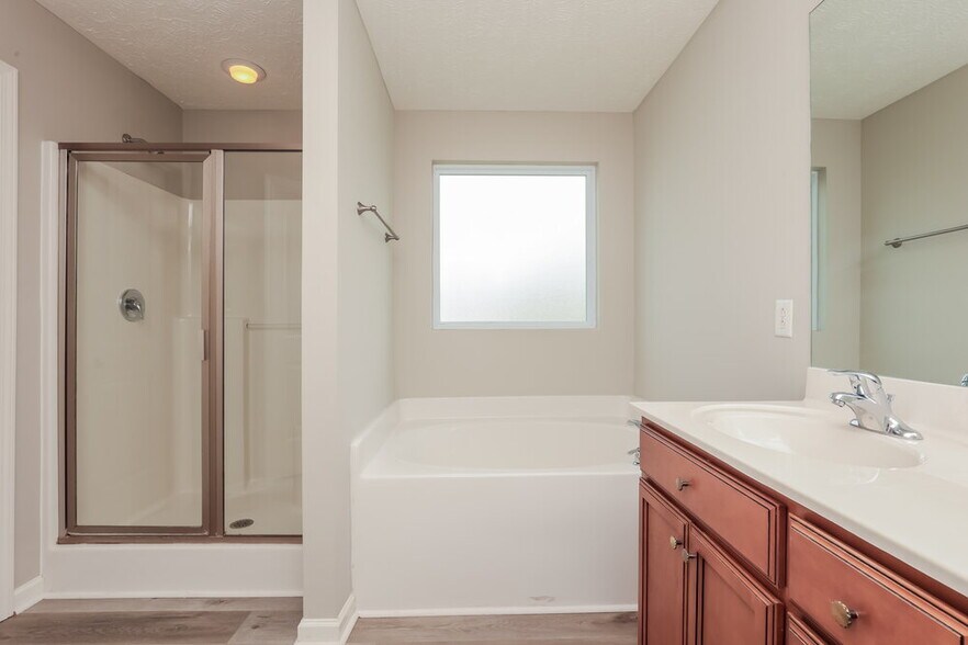 Building Photo - 3314 Velvet Court