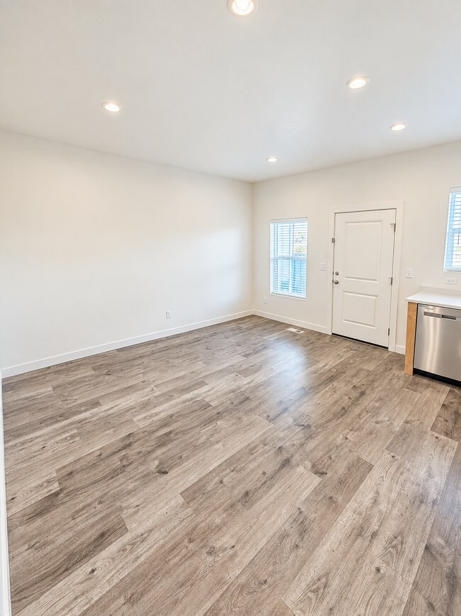 Building Photo - 4385 E Longleaf Ln