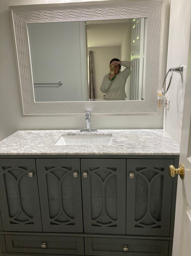 Mbath - 343 Westmore Meyers Rd