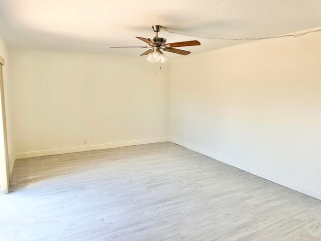 Building Photo - 97 Lake Arbor Dr