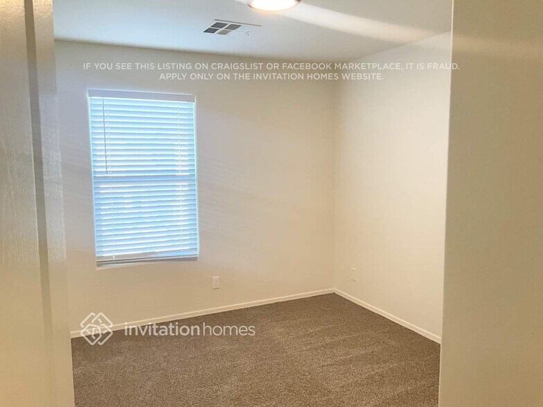 Building Photo - 13405 N 87th Dr