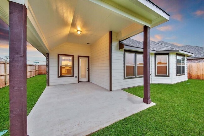 Building Photo - 24431 Piney Harbor Ln