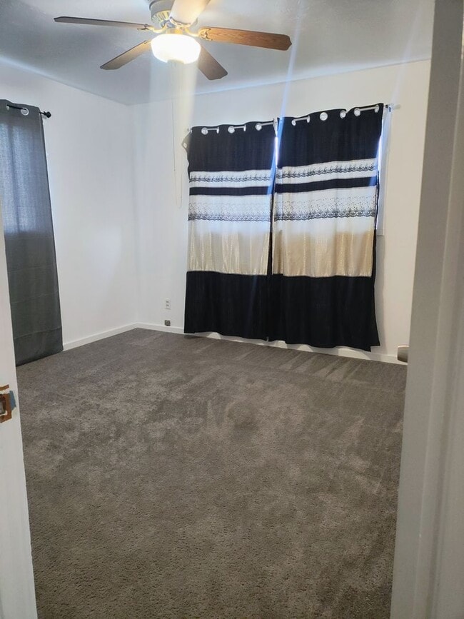 Building Photo - 11058 Jones St