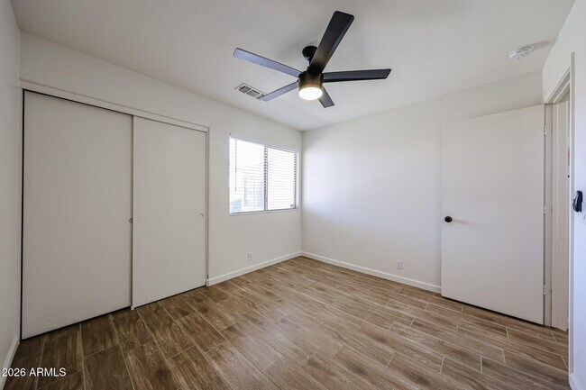 Building Photo - 4047 E Jojoba Rd