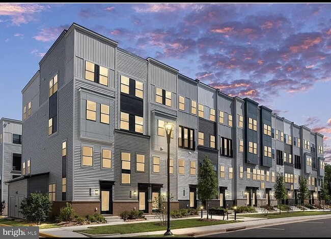 Building Photo - 4768 Sully Pt Ln