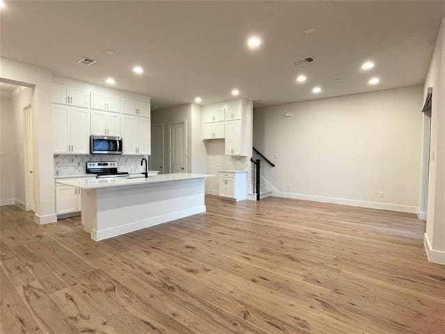 Building Photo - 8242 Primrose Wy