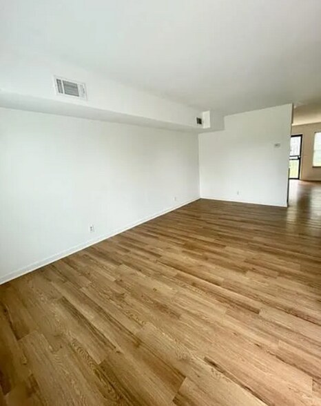 Building Photo - 1430 Litton Ave