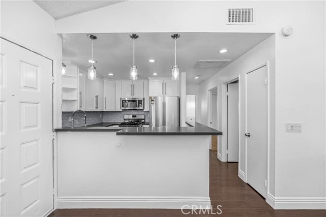 Building Photo - 11755 Vale Vista Dr