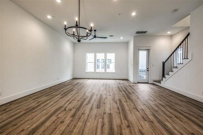 Building Photo - 948 Fisher St