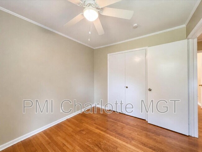 Building Photo - 1733 Academy St