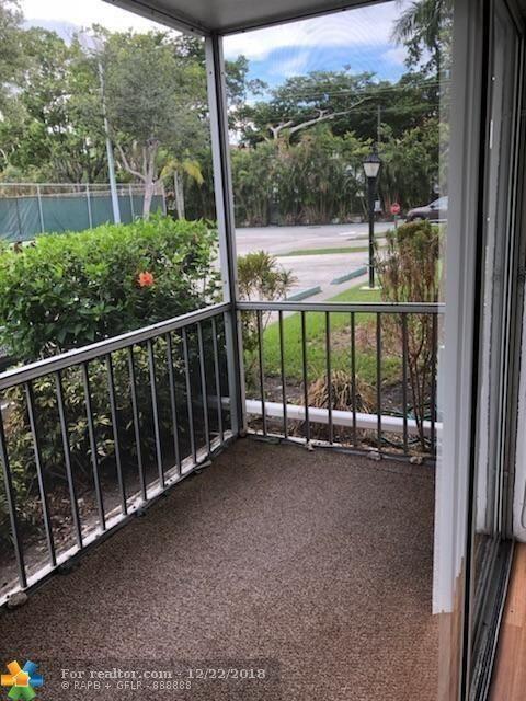 Building Photo - 6439 Bay Club Dr