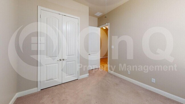 Building Photo - 4112 Overton Dr