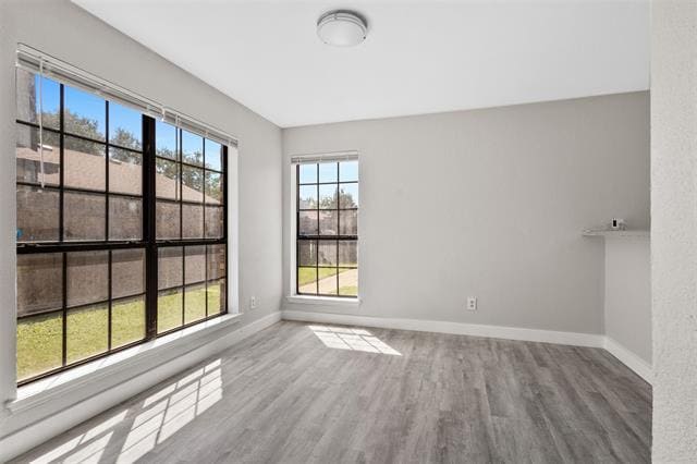 Building Photo - 6812 S Creek Dr