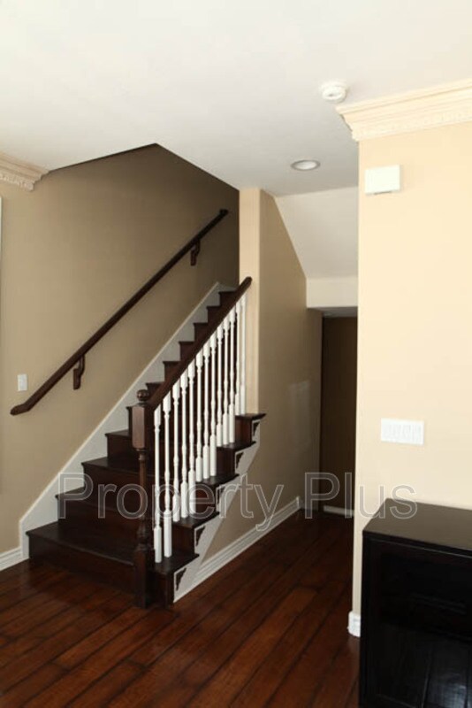 Building Photo - 4443 N 24th Way