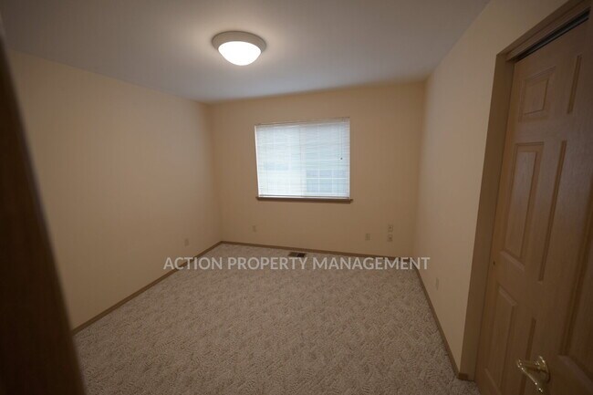 Building Photo - 3 bed 2 bath home in Sequim