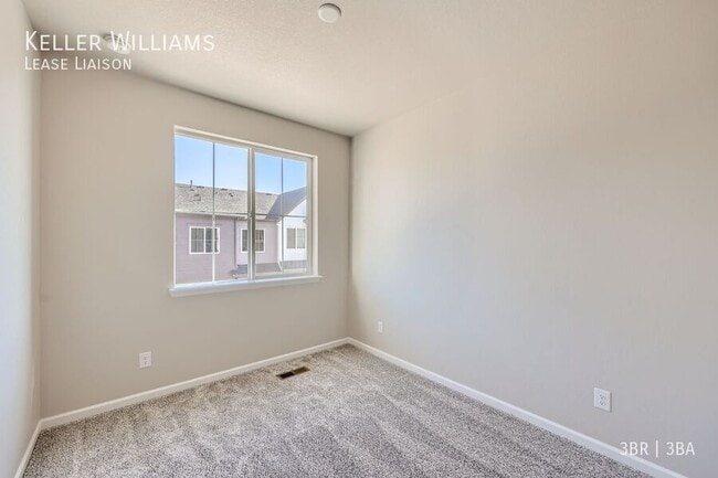 Building Photo - 477 Millwall Cir