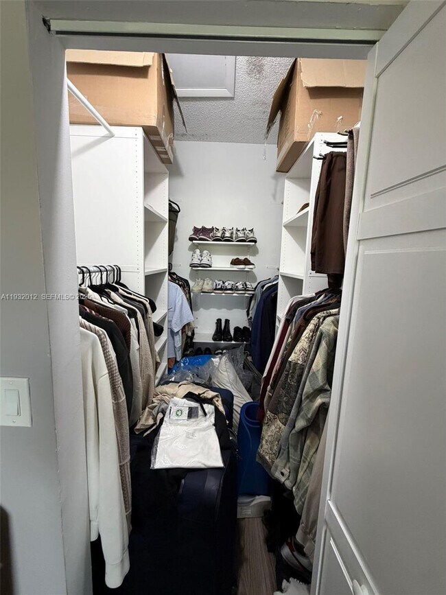 Building Photo - 2301 NW 96th Terrace