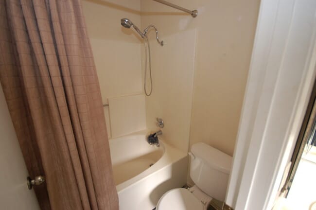 Building Photo - 517 Barnett Dr