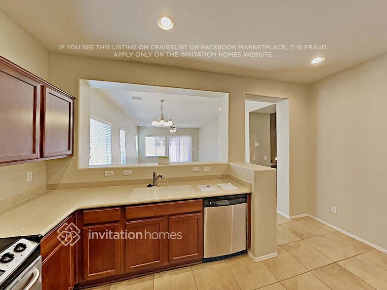 Building Photo - 41300 N Palm Springs Trail