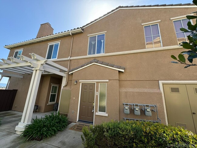 Building Photo - 1367 Caminito Capistrano