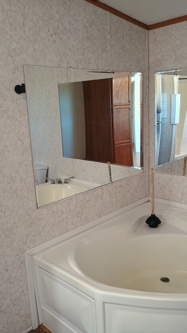 Building Photo - 2581 Co Rd 655