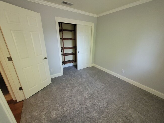 Building Photo - COMING SOON!!! Prime Sacramento Location!