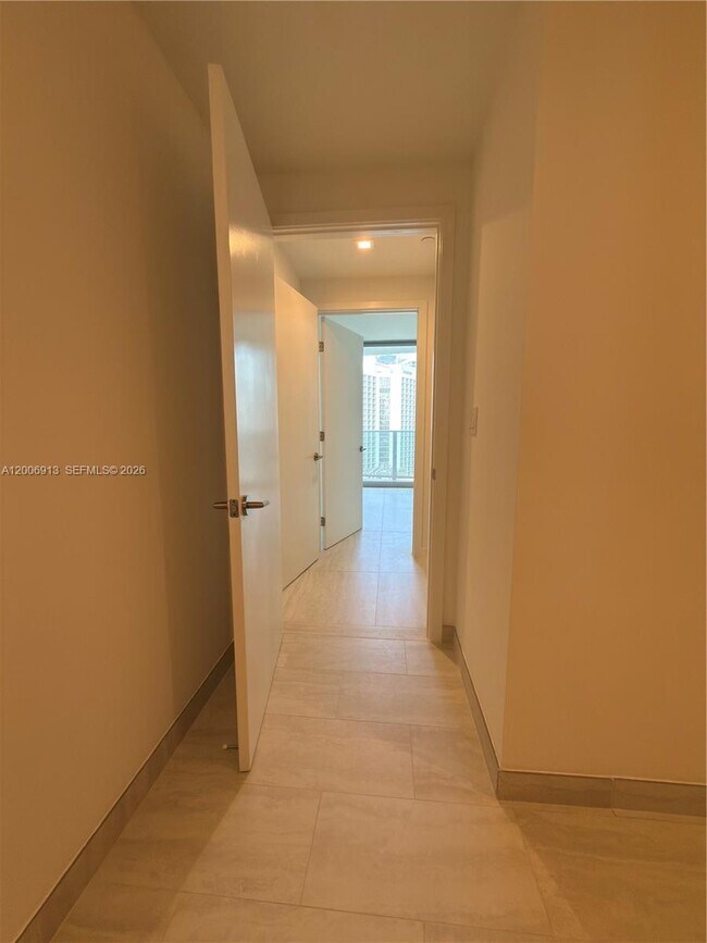 Building Photo - 77 SE 5th St