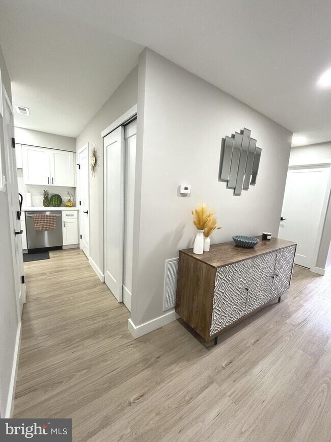 Building Photo - 402A Mulberry Cove