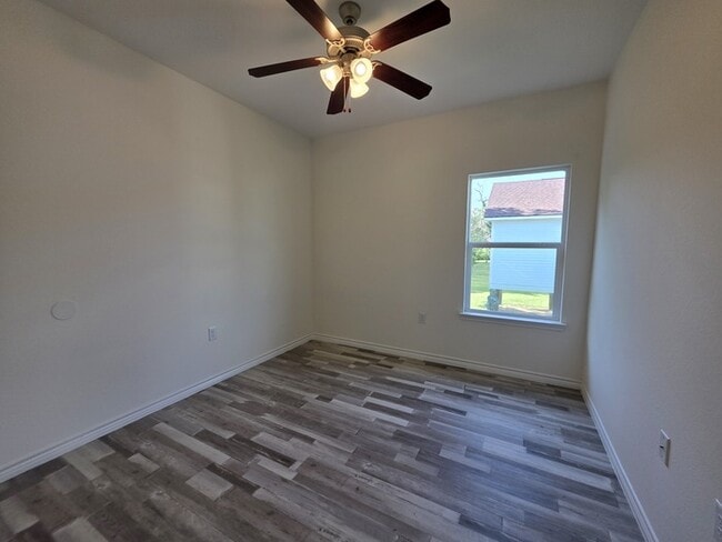 Building Photo - 4/2/2-Mardi Gras Floorplan