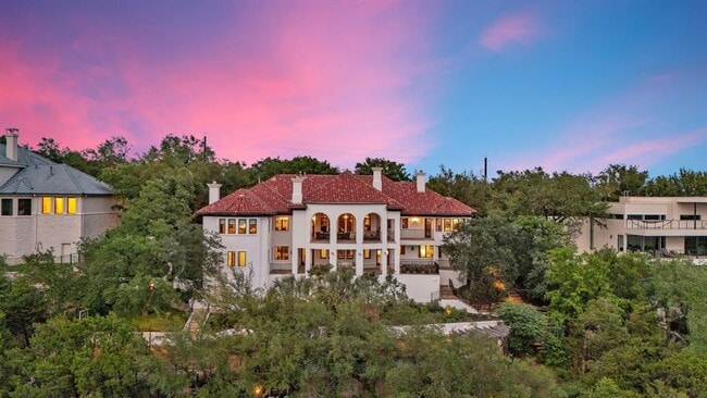 Building Photo - 1710 Mt Larson Rd