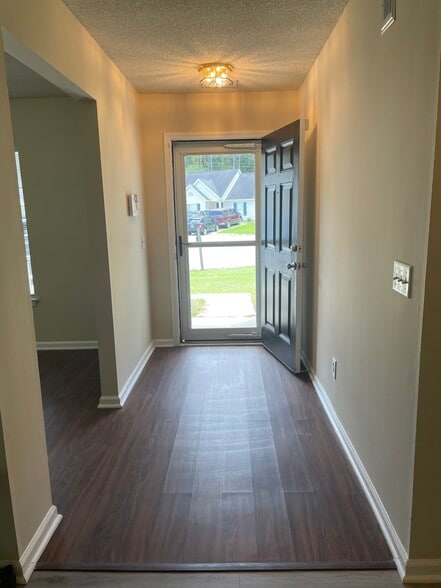 Entry Way - 1314 Bradley Daniel Blvd
