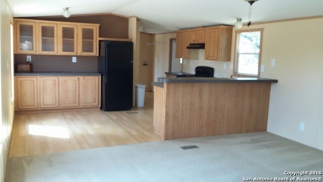 Building Photo - Very Cute 2/2 With Lake Access and Ammenities