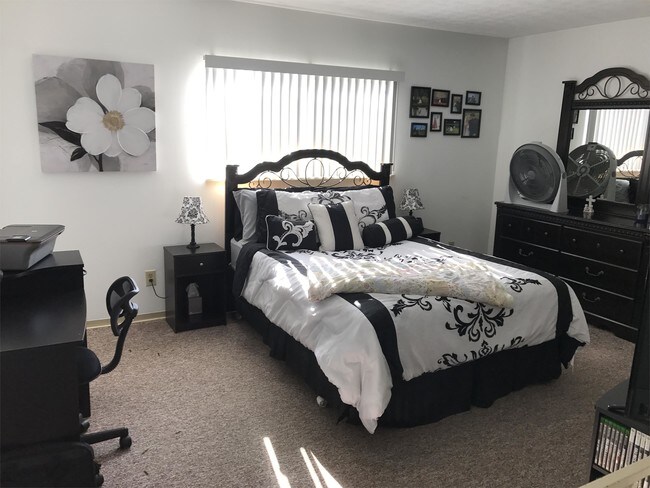 Building Photo - 2451 Ben Dougan Ln