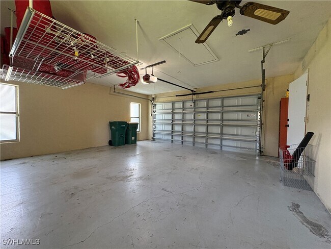 Building Photo - 1450 Nottingham Dr