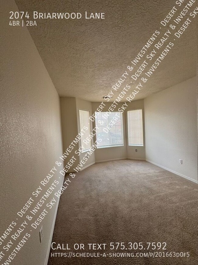 Building Photo - 2074 Briarwood Ln