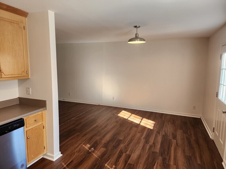 Building Photo - 12313 Beaver Hollow Ct