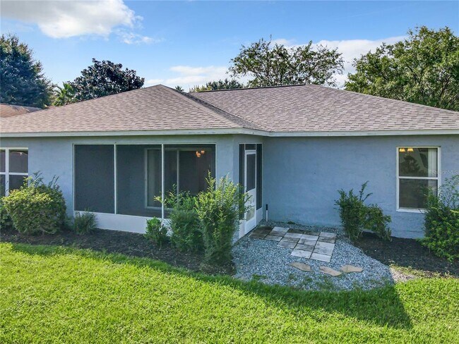 Building Photo - 1364 Hillview Dr