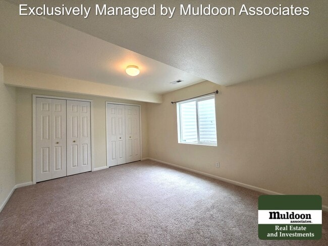 Building Photo - Spacious 5-Bedroom Ranch Home on Oversized Cul-de-Sac lot!