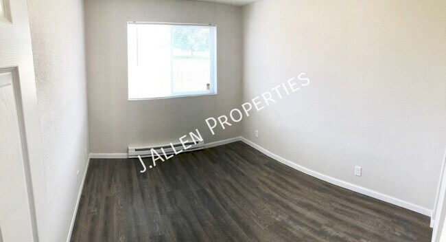Building Photo - 1804 Parker Cir