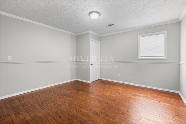 Building Photo - 42 Bonita Ave