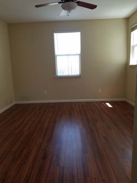 Here is another view, this room has three windows. - 2878 Hilltop Mall Road